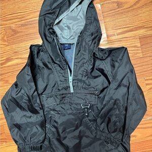 GAP Kids Black Hooded Windbreaker Size 6-7 EUC